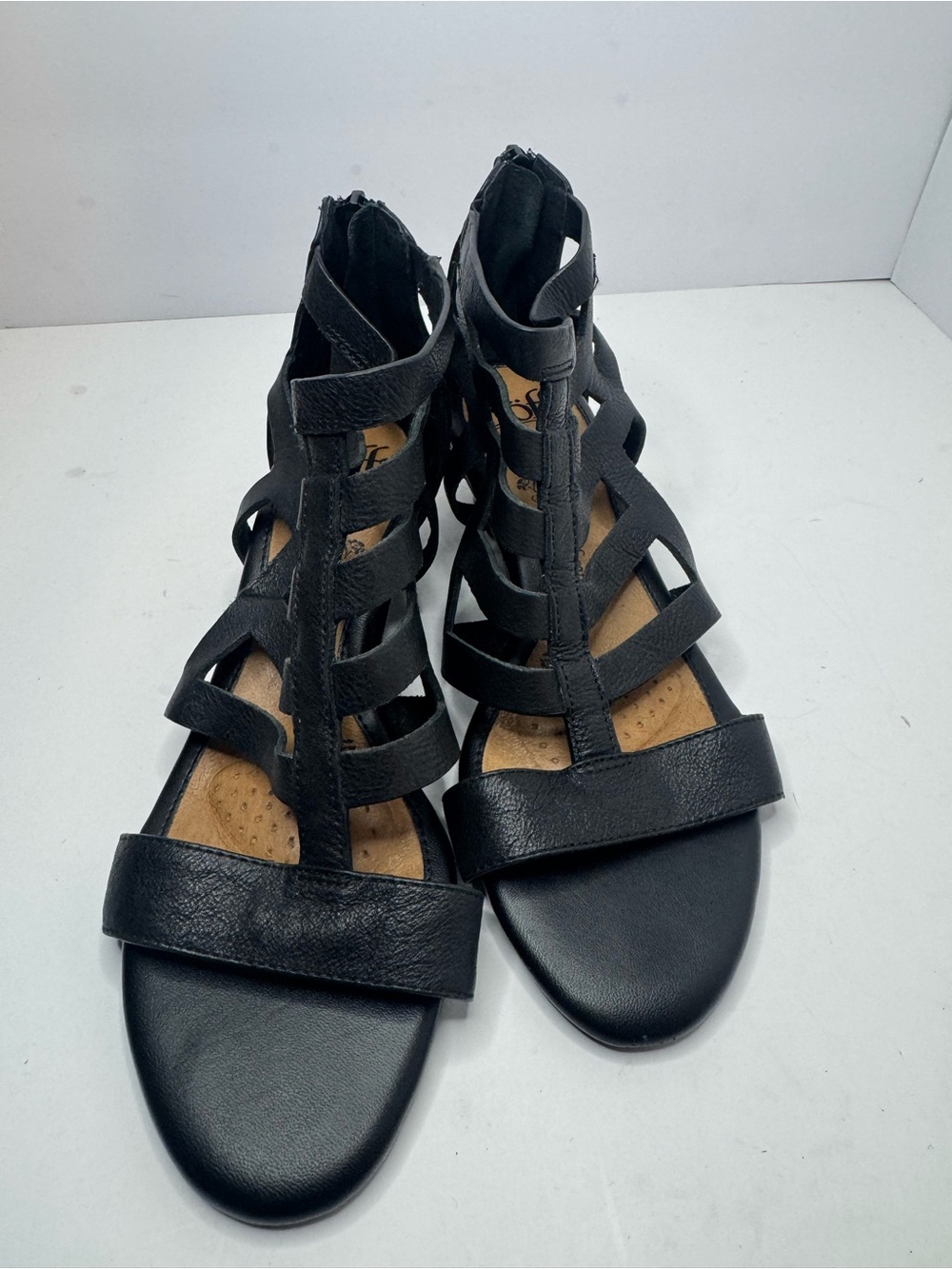 Sofft Women’s Black Strappy Gladiator Sandals Comfortable Everyday Style Size 6M